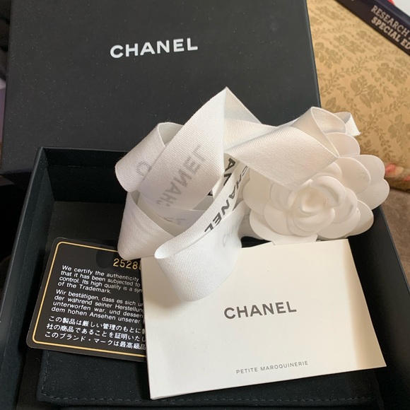 Authentic Red Chanel Wallet - Picture 6 of 6